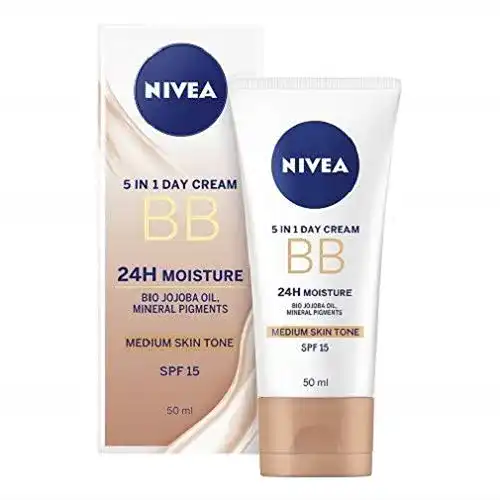 Getönte Tagescreme NIVEA Getönte Tagespflege 5-in-1 BB Cream