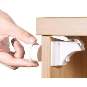 Kindersicherung Schrank