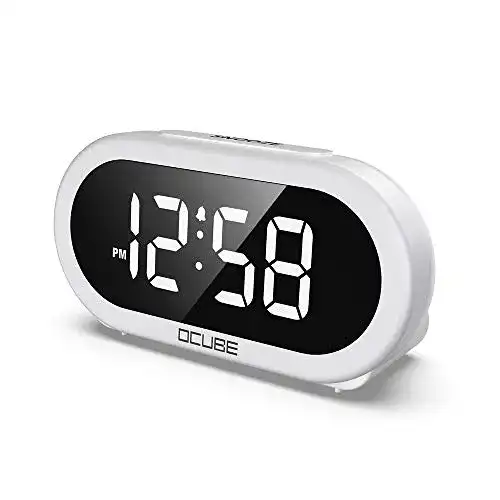 Lauter Wecker OCUBE LED Digitaler Wecker, USB-Anschluss