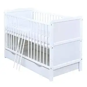 Mitwachsendes Kinderbett