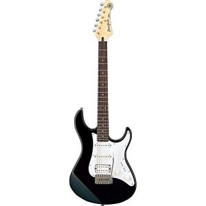 Yamaha-Gitarre YAMAHA Pacifica 012 BL E-Gitarre schwarz