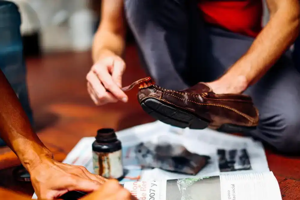 Schuhputzmaschine Schuhputzmaschine