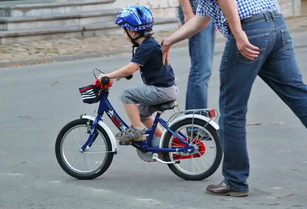 16 Zoll Kinderfahrrad 16 Zoll Kinderfahrrad