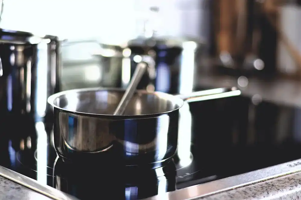 flach-cooking-pot-6974224_1920 Induktionskochfeld