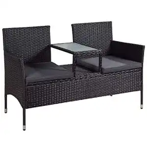 Rattan-Gartenmöbel