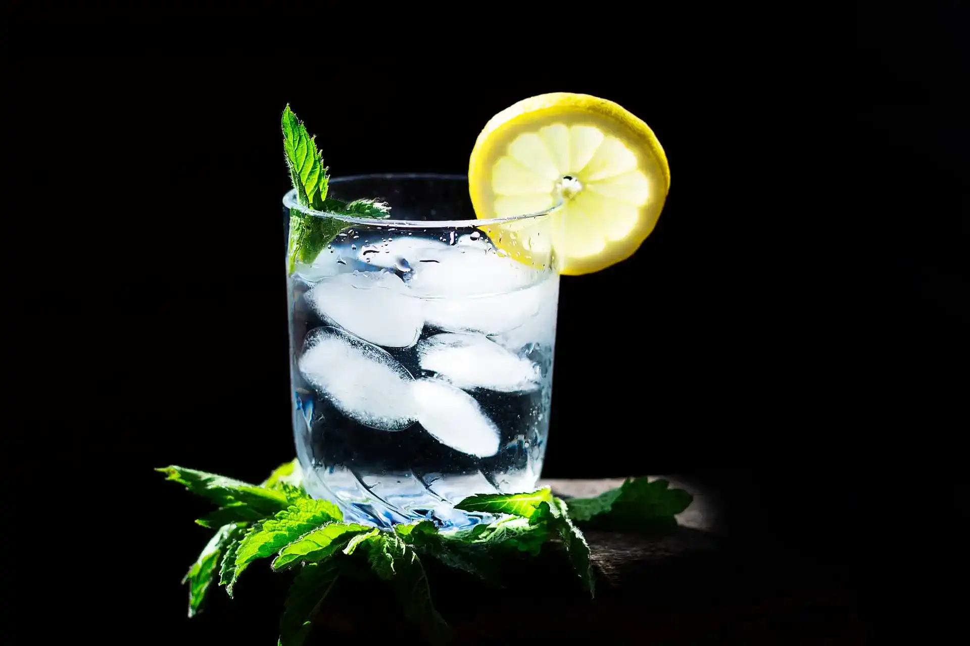 Mineralwasser Mineralwasser