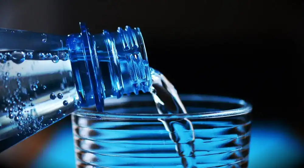 Stilles Mineralwasser Stilles Mineralwasser