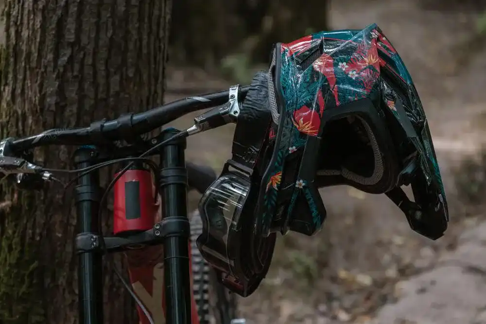 MTB-Helm MTB-Helm