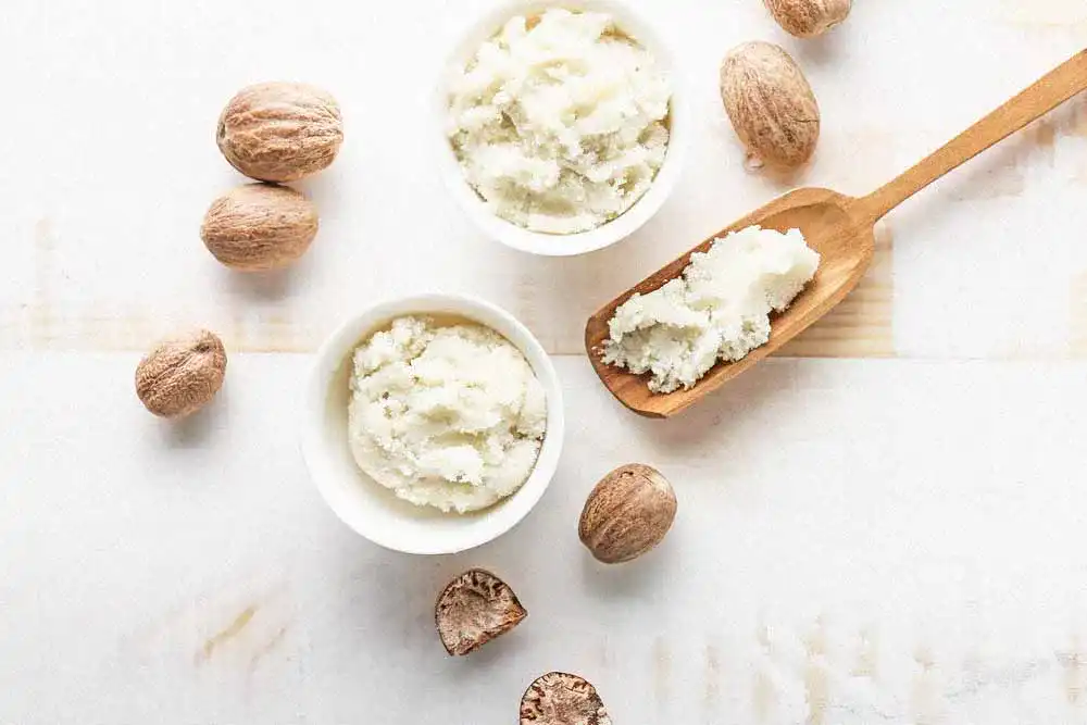 Composition,With,Shea,Butter,On,Light,Background Sheabutter