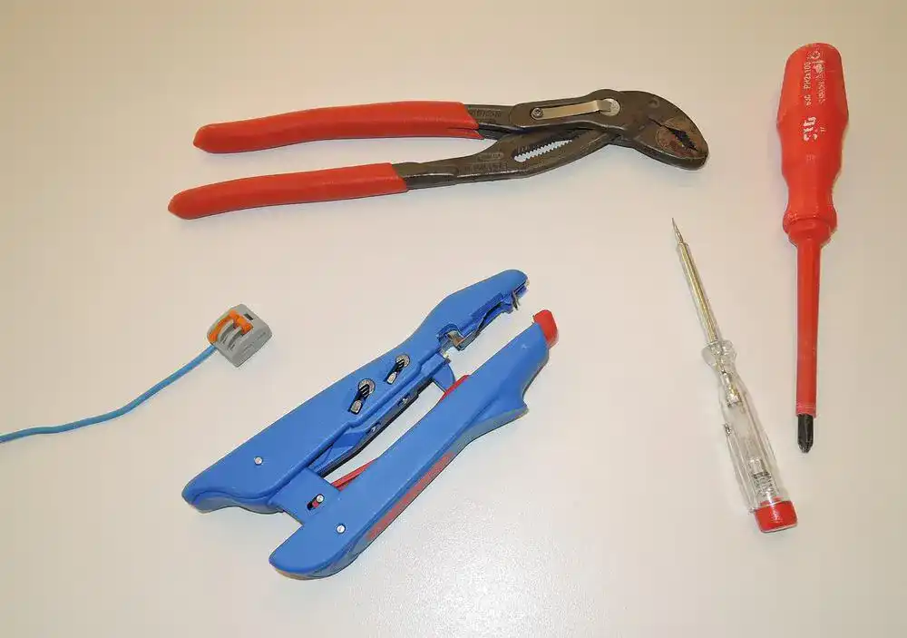 Spannungsprüfer Spannungsprüfer