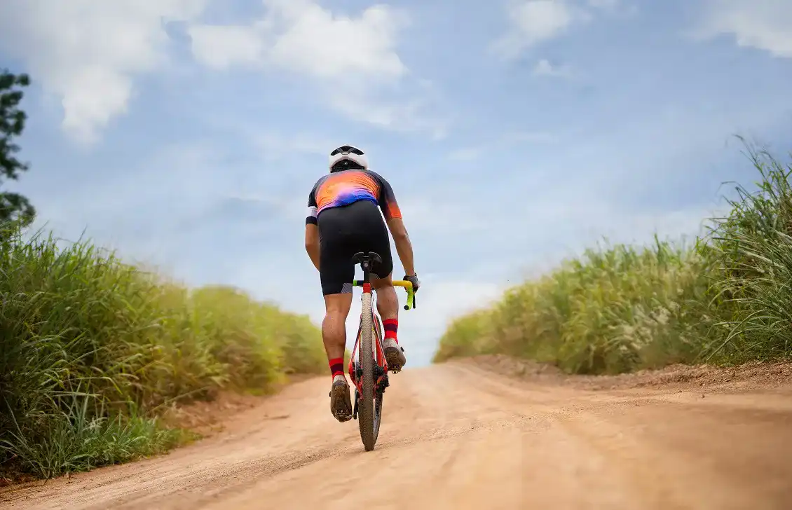 Gravel-Bike Gravel-Bike