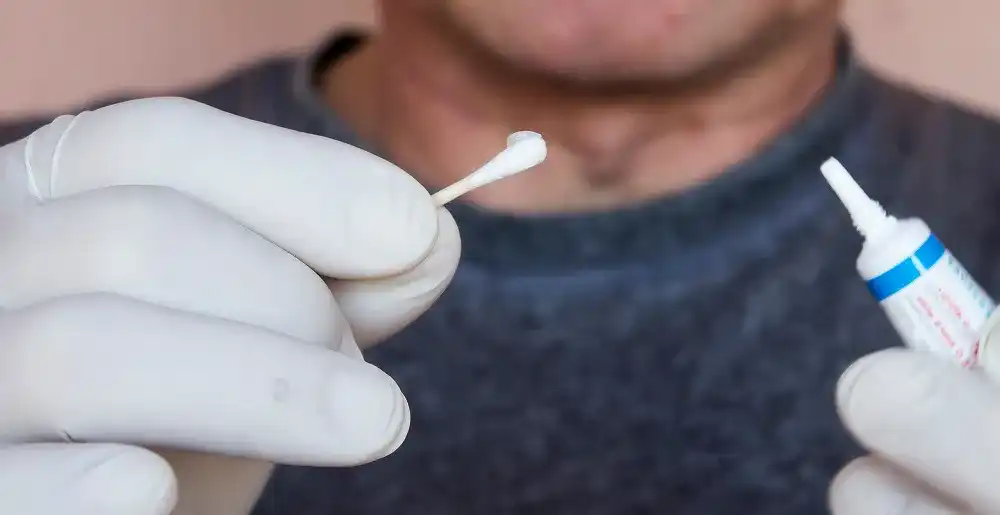 Augensalbe1
