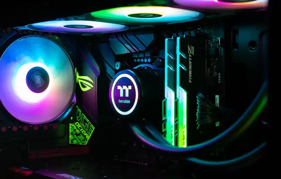 RGB-Lüfter_2 RGB-Lüfter