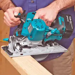 Makita-Handkreissäge