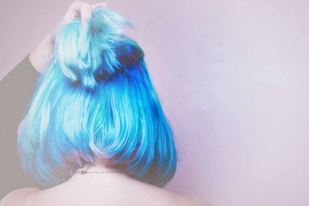 blaue-Haarfarbe