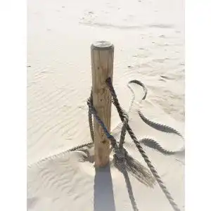 Holzpfosten
