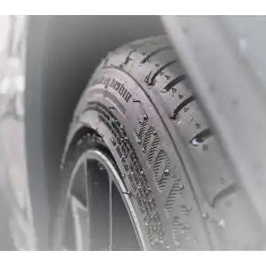 Ganzjahresreifen 23540 R18