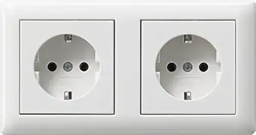 Gira-Steckdose Gira Komplett-Set Standard 55 Abdeckrahmen