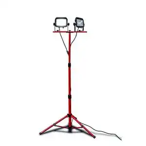 LED-Baustrahler mit Stativ Luceco Slimline LED Baustrahler 2 x 22 W
