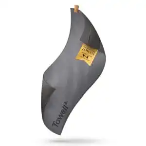 Sporthandtuch STRYVE Towell Plus V2 mit Tasche und Magnetclip