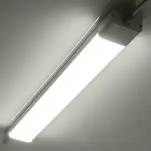 LED-Feuchtraumleuchte Anten 36W, 120cm, IP65 Wasserfest