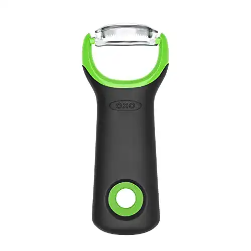 Spargelschäler OXO Good Grips mit speziell geformter Klinge