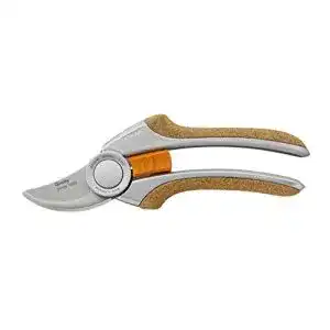 Fiskars-Bypass-Gartenschere Fiskars Bypass-Gartenschere P100
