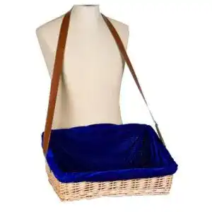 Bauchladen PARTY DISCOUNT mit blauem Tuch, 46 x 32 x 10/20 cm