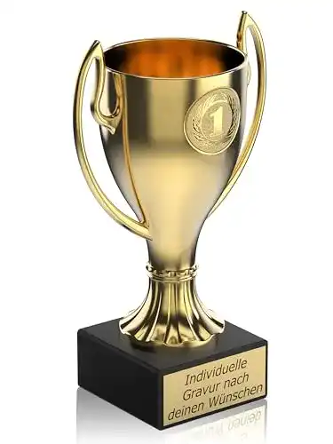 Pokal Zelaro in Gold mit Wunschtext – Trophäe für Kinder – Henkel