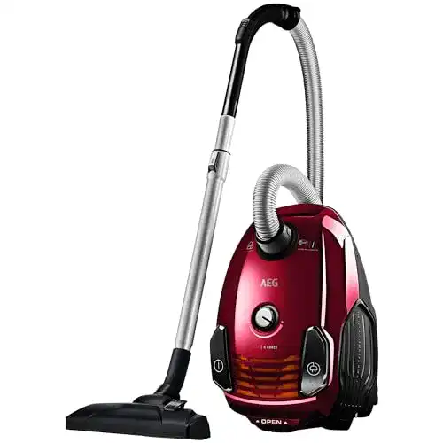 Staubsauger 900 Watt AEG VX6-2-CR-A inkl. Zusatzdüsen