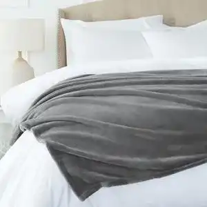 Fleecedecke Amazon Basics, aus samtweichem Plüsch 229 x 274cm