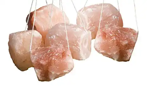Salzleckstein Makana Himalaya 6 Stück, je 2,5 kg, mit Seil