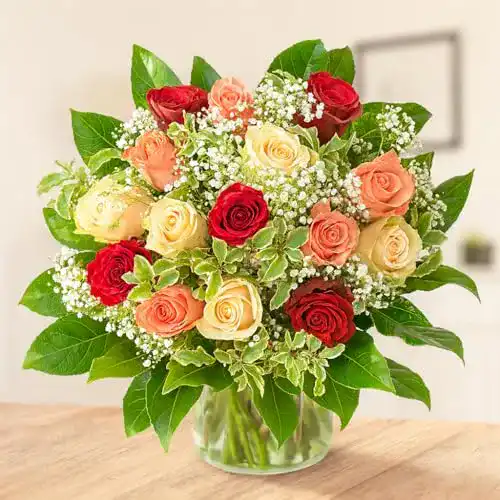 Blumenstrauß Rosenbote Bunter – 15 Rosen und Schleierkraut – Bumo