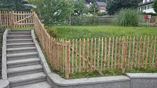 Staketenzaun Gartenwelt Riegelsberger Premium aus Kastanie