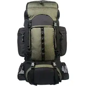 Wanderrucksack Amazon Basics – mit Innengestell und Regenschutz