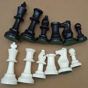 Schachfiguren Keenso Set Kunststoff Internationales Schachspiel