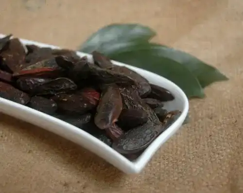 Tonkabohnen Naturix24, ganz, 250g-Beutel