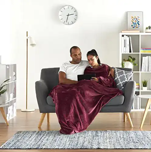Decke mit Ärmeln Amazon Basics, Fleece & Fußbeutel, 170 x 200