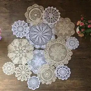 Häkeldeckchen MINDPLUS Set mit 14 Handgehäkelten Deckchen
