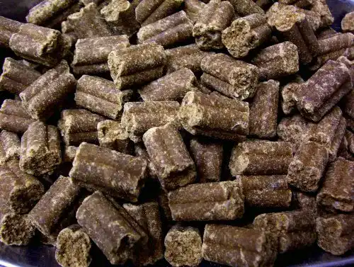 Vollmers-Hundefutter Vollmer’s Trockenfleischwürfel 1,5 kg
