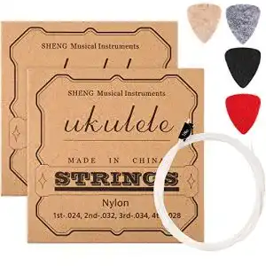 Ukulele-Saiten CHENGU 2 Sets von Nylon mit 4 Filz Picks